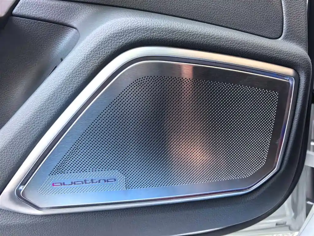 Фото 18 - Audi A7L