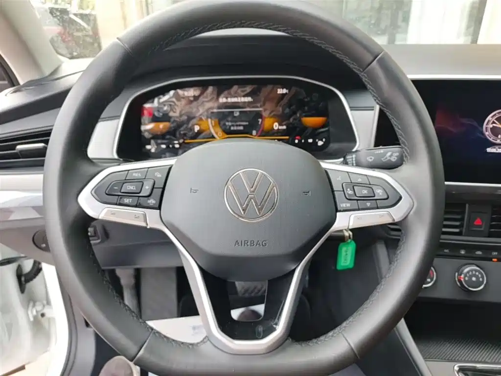 Volkswagen Bora 2024 200TSI DSG Smooth Ride Edition фото 11