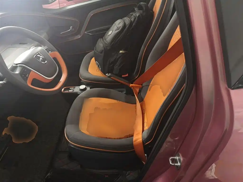 BAOJUN E100