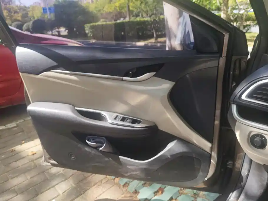 Фото 7 - Buick Excelle