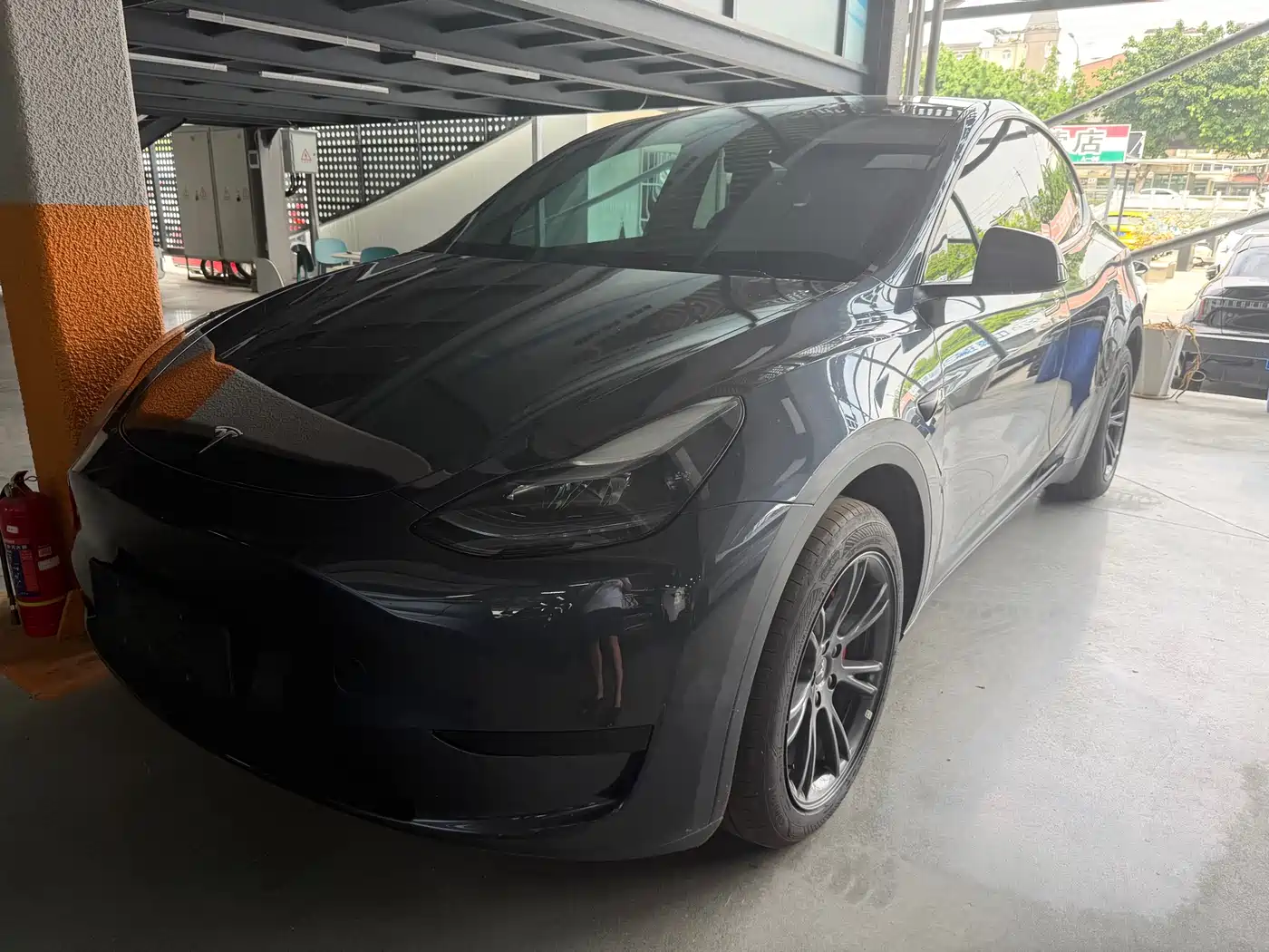 Tesla Model Y 2024 Rear-Wheel Drive Version
