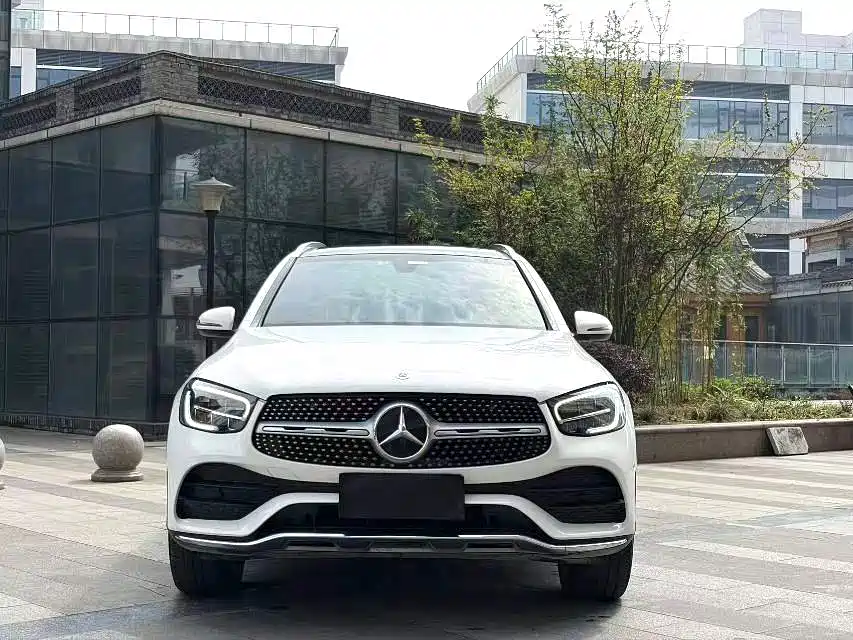Фото 2 - Mercedes-Benz GLC