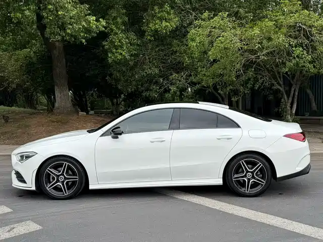 Mercedes-Benz CLA (Import) 2021 CLA 200 4MATIC — фото 3