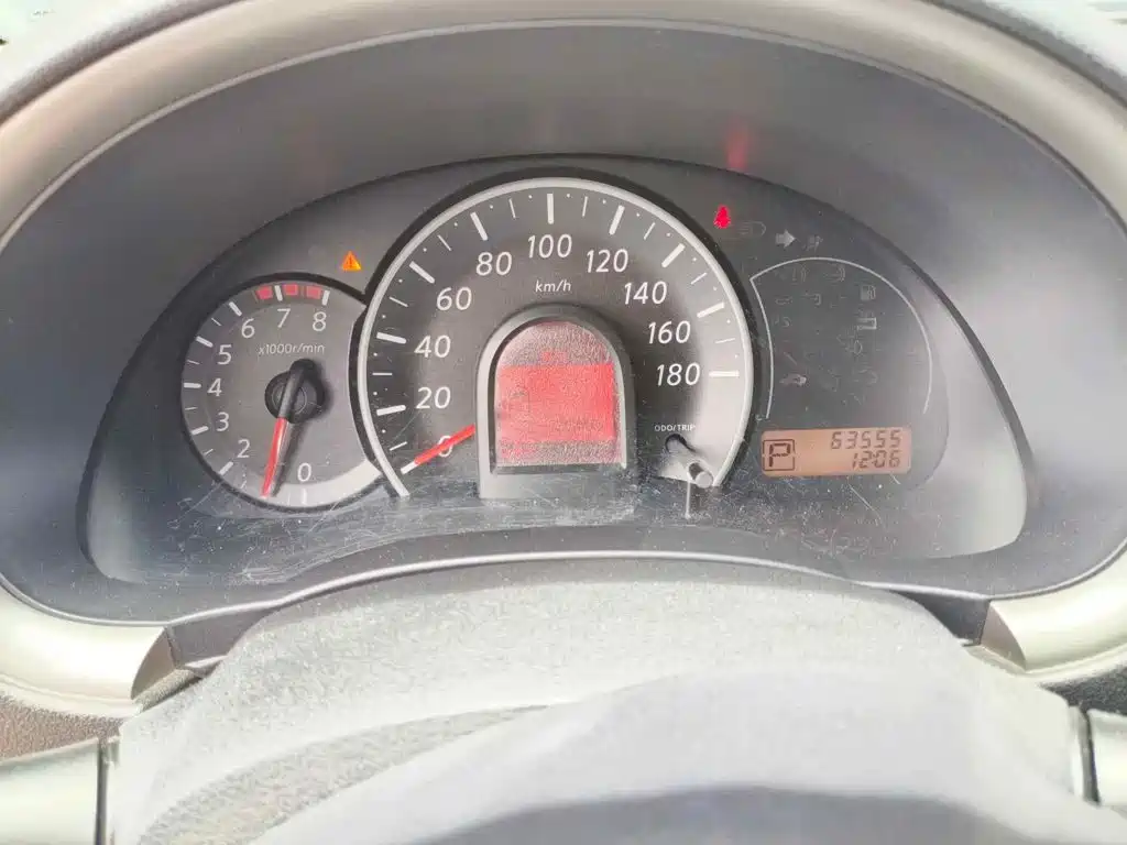 Nissan March 2014 2010 1.5L Automatic Easy Shine Edition