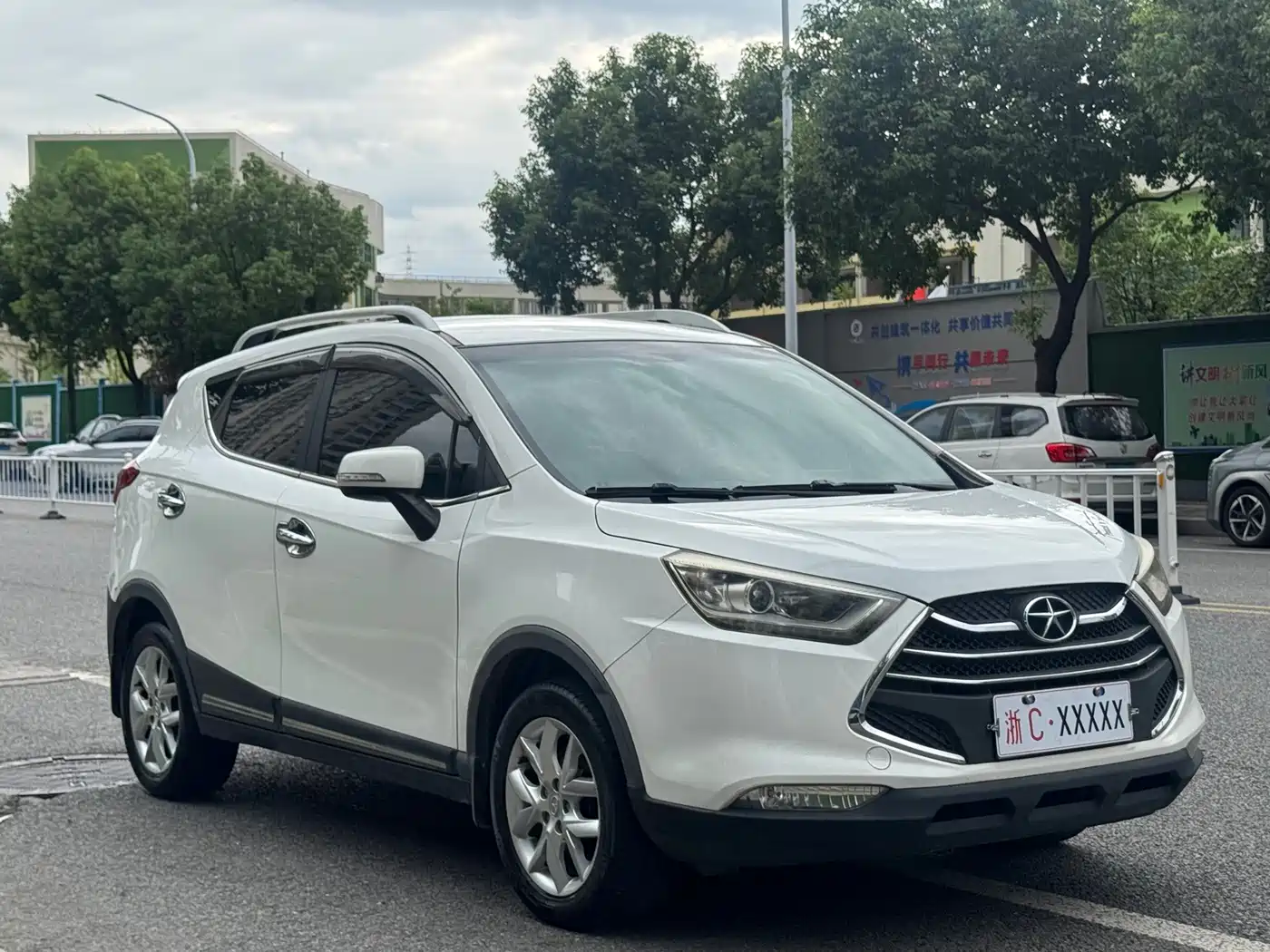 JAC Motors Refine S3 2015 2014 1.5L Manual Luxury Smart