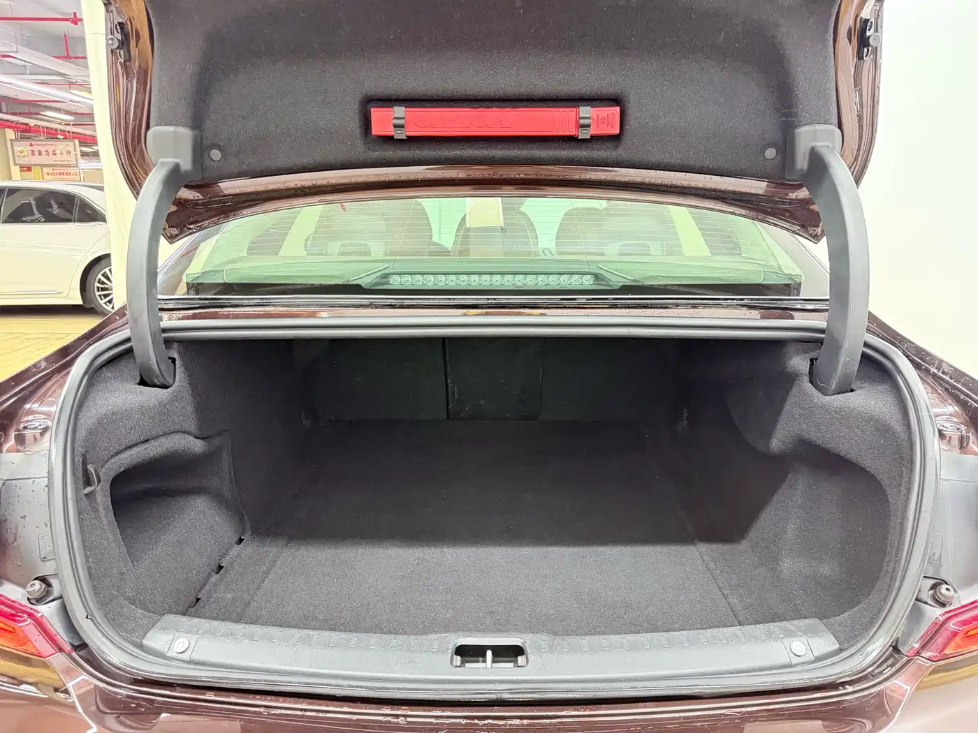 Фото 24 - Volvo S90