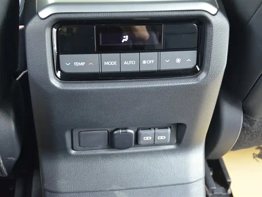 Toyota Prado 2024 2.4T All-Terrain TX Edition 5-Seater фото 11