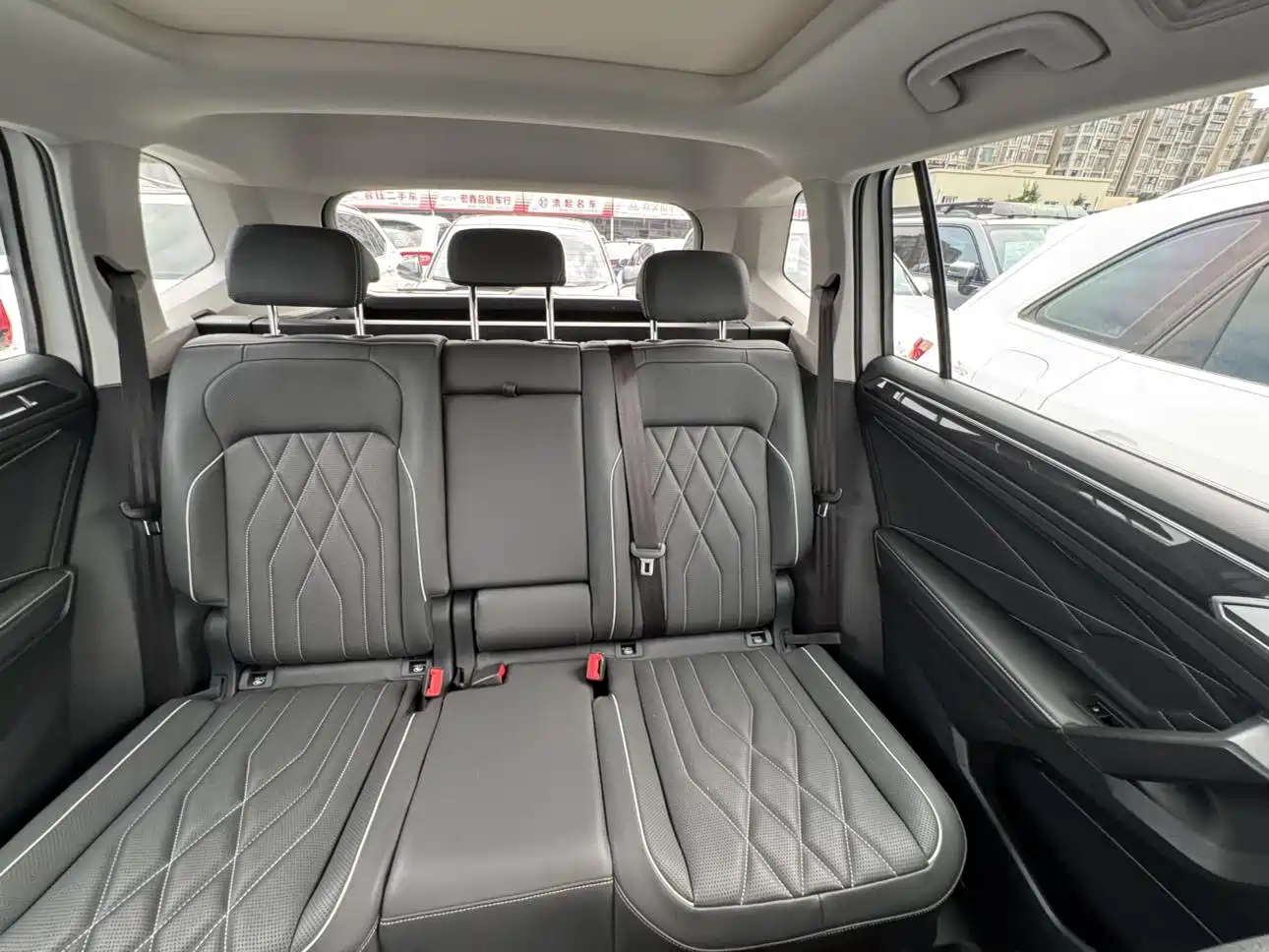 Volkswagen Tiguan L 2022 330TSI Automatic 2WD Comfort Edition фото 6