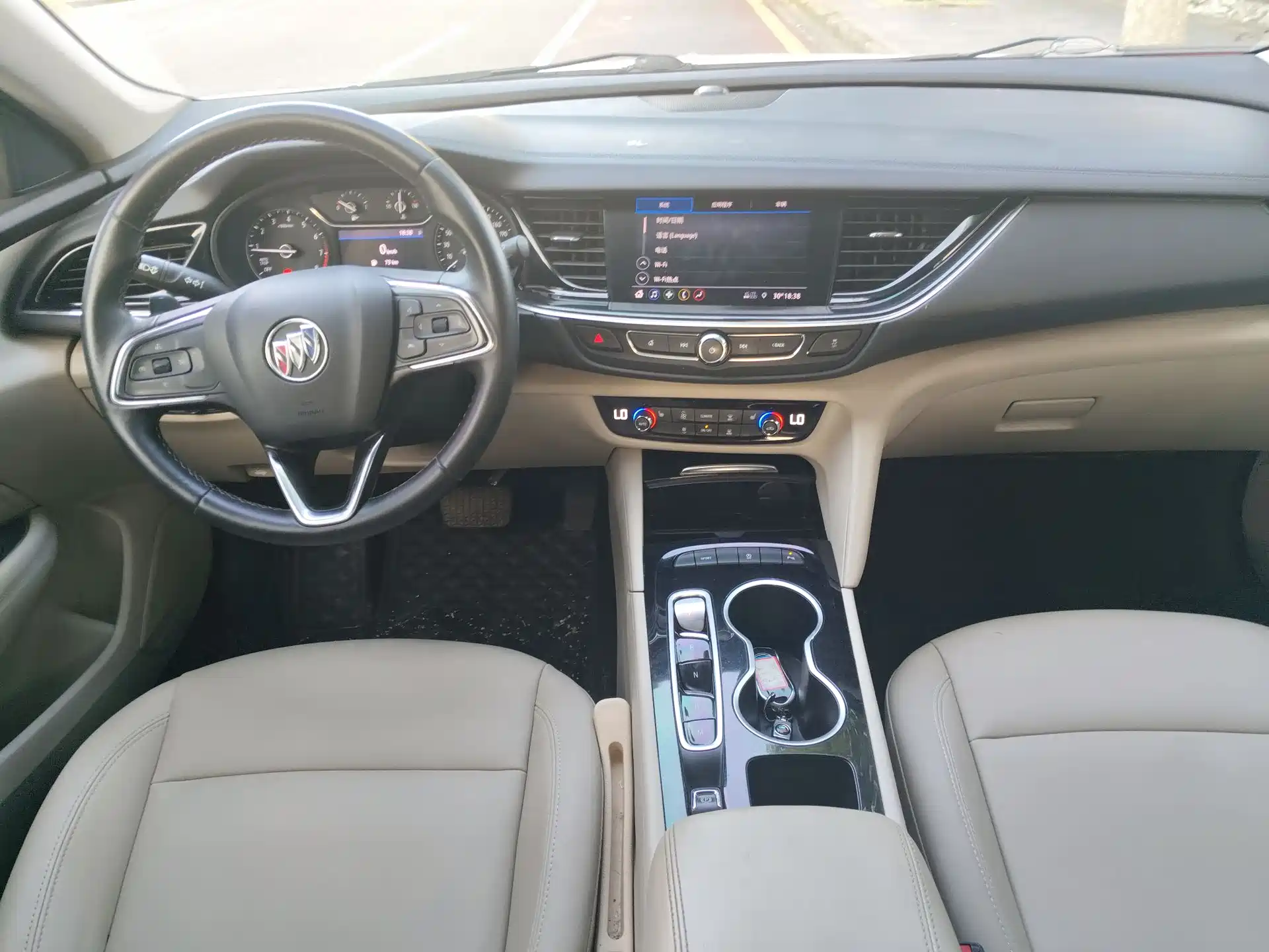 صورة 13 - Buick Regal