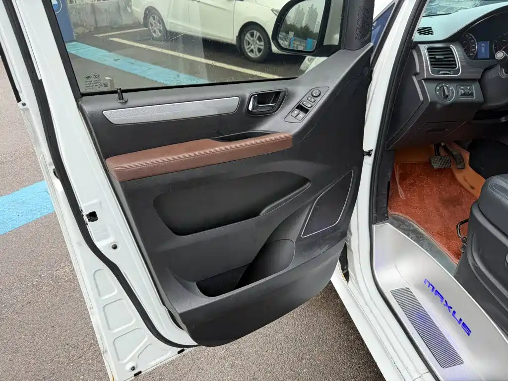 Фото 6 - Maxus G10