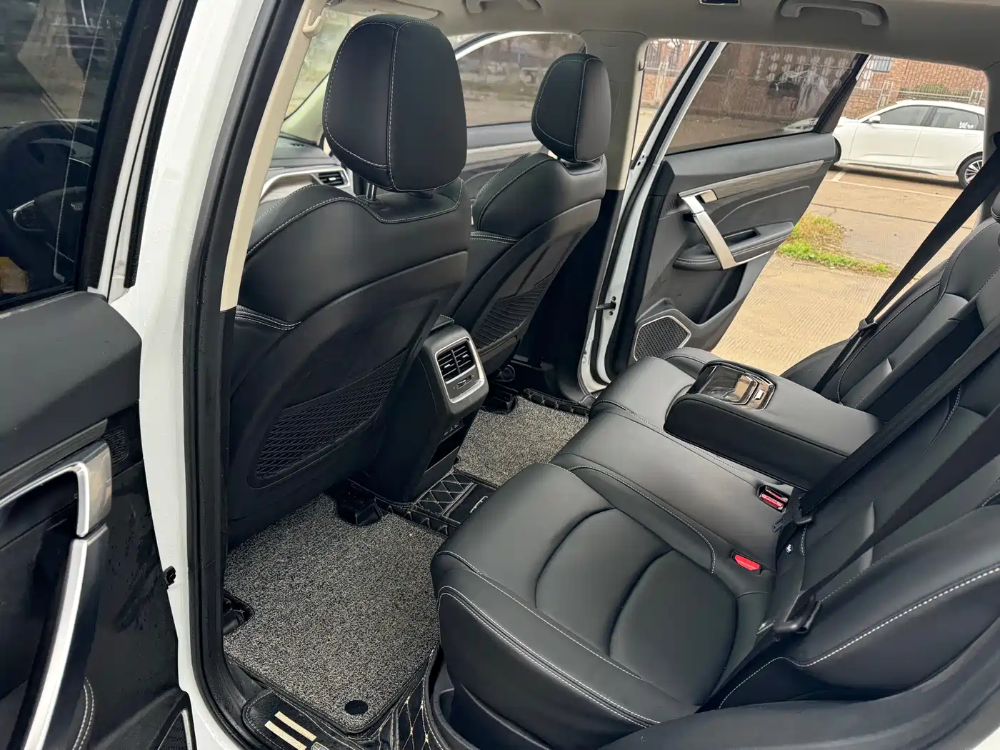 GEELY AUTOMOBILE BOYUE