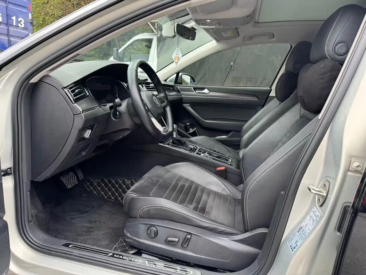 Volkswagen Magotan 2020 330TSI DSG Luxury фото 4