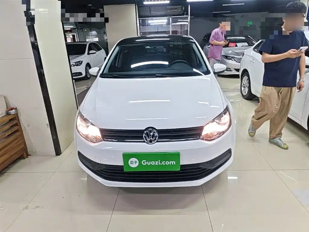 Volkswagen Polo 2016 1.4L Automatic Trend фото 3