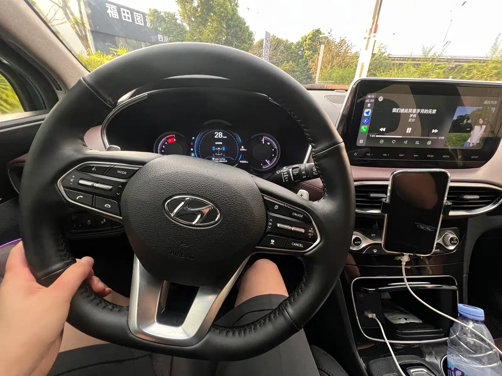 Photo 28 - Hyundai Santa Fe