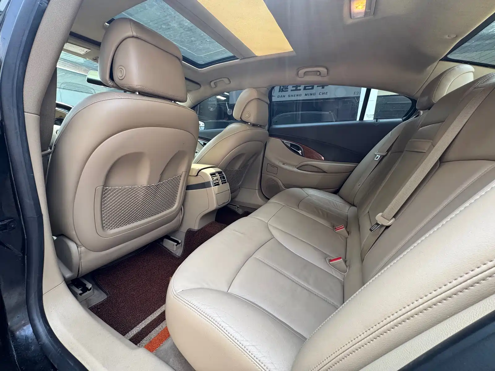 Фото 10 - Buick LaCrosse