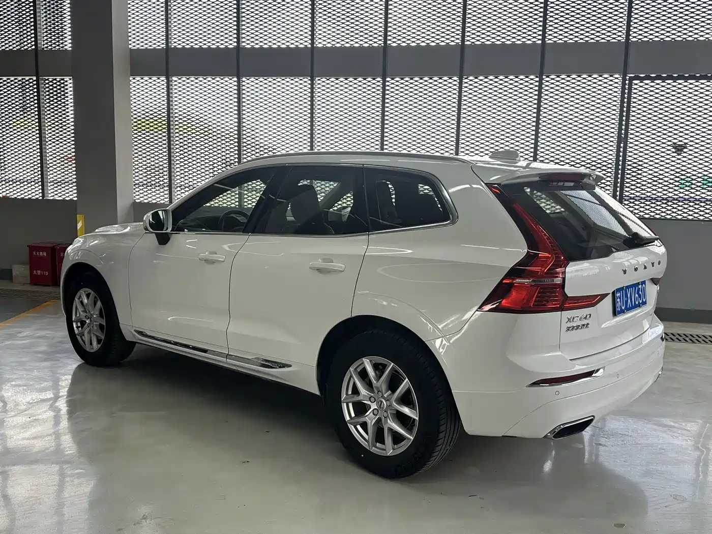 Фото 8 - Volvo XC60