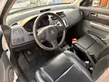 Photo 8 - Suzuki Swift