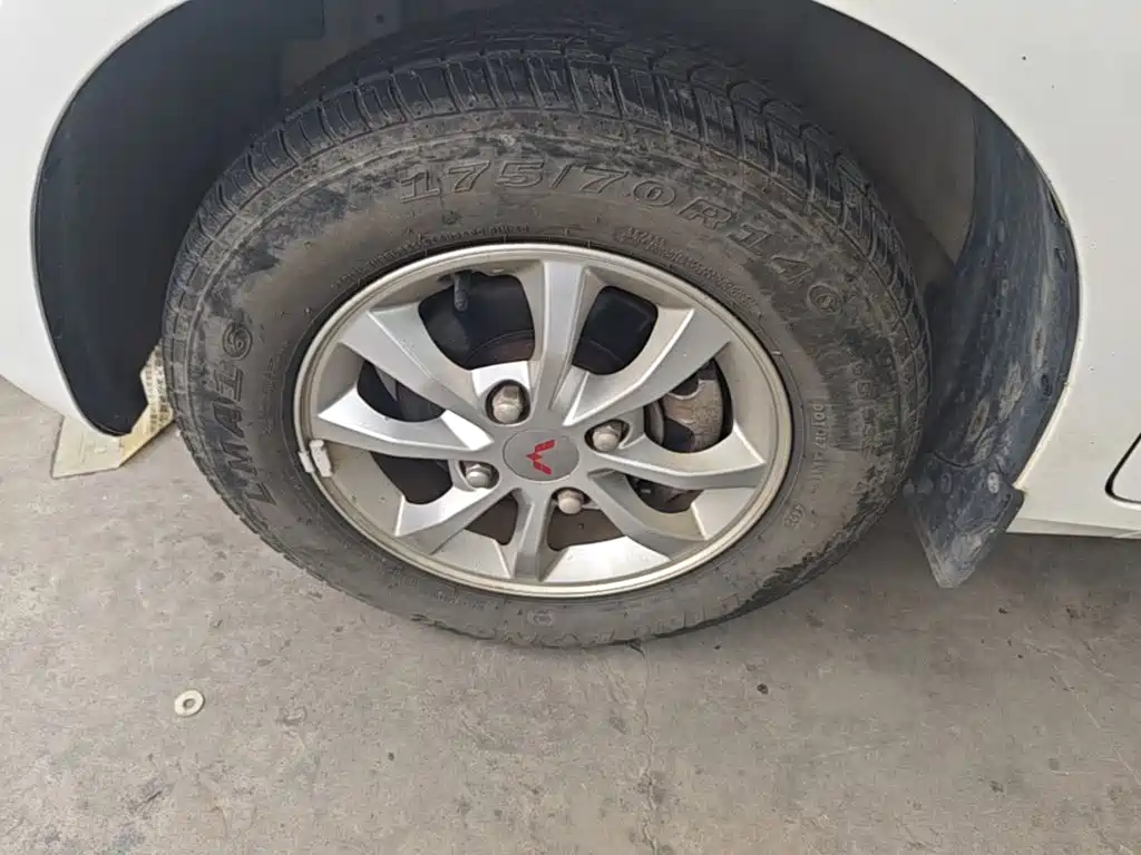 Wuling Motors Wuling Hongguang V 2024 2022 1.5L Power Enjoy Edition Electric Power Steering LAR