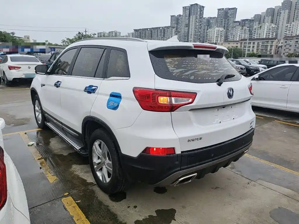 Фото 5 - Changan CS75