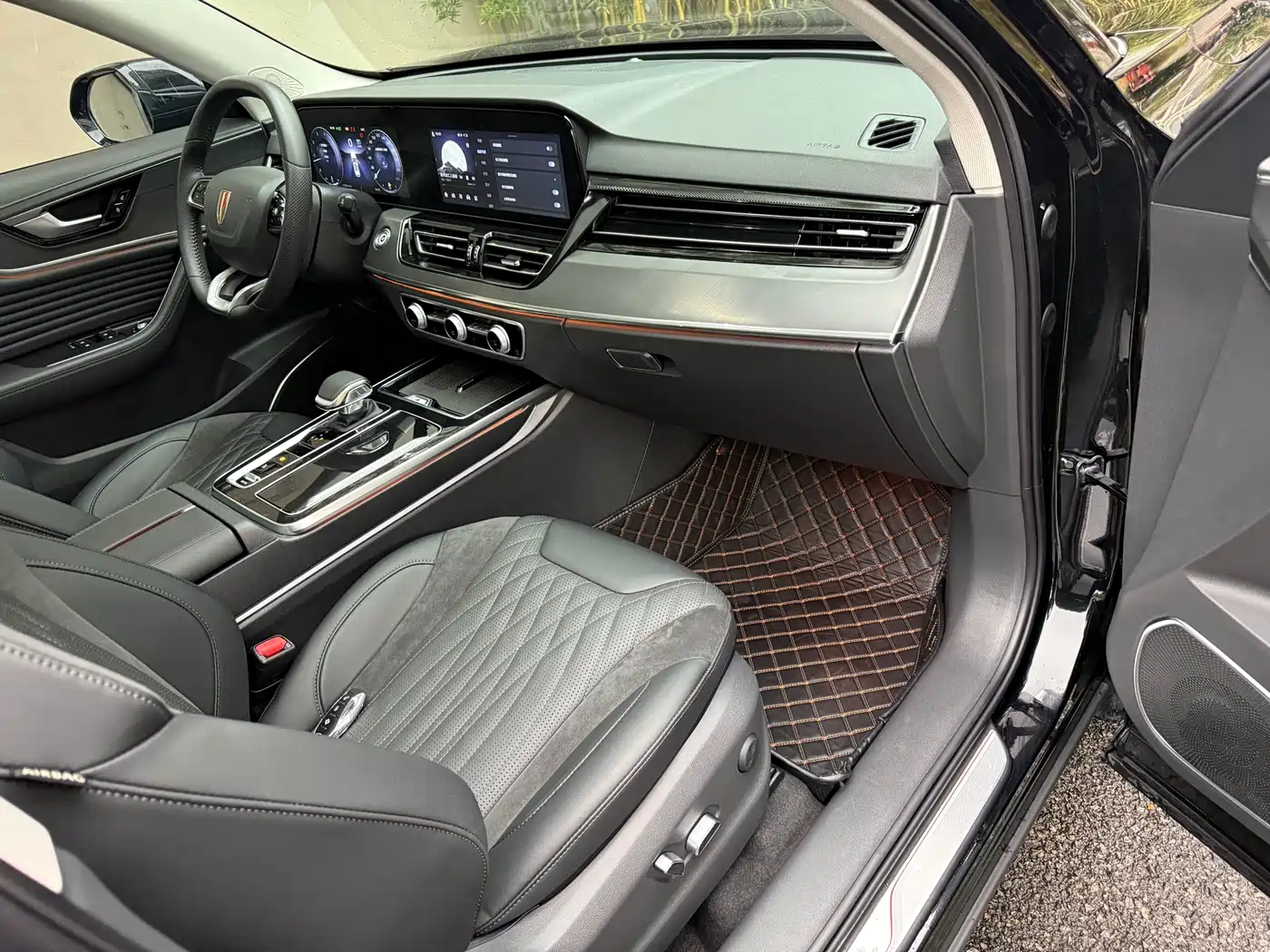 Hongqi HS5 2025 2.0T 2WD Qixiang Pro фото 9