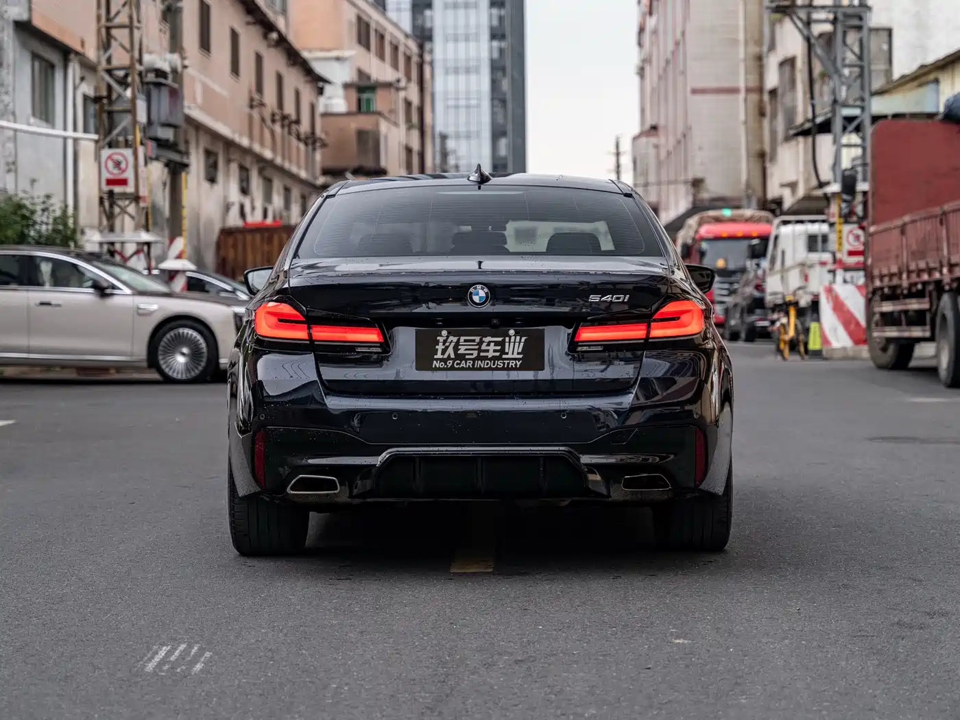BMW 5 Series (Import) 2022 540i Style Edition M Sport Package фото 4