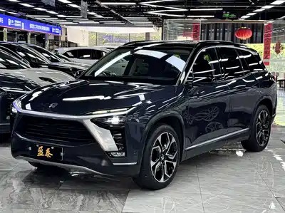 NIO ES8