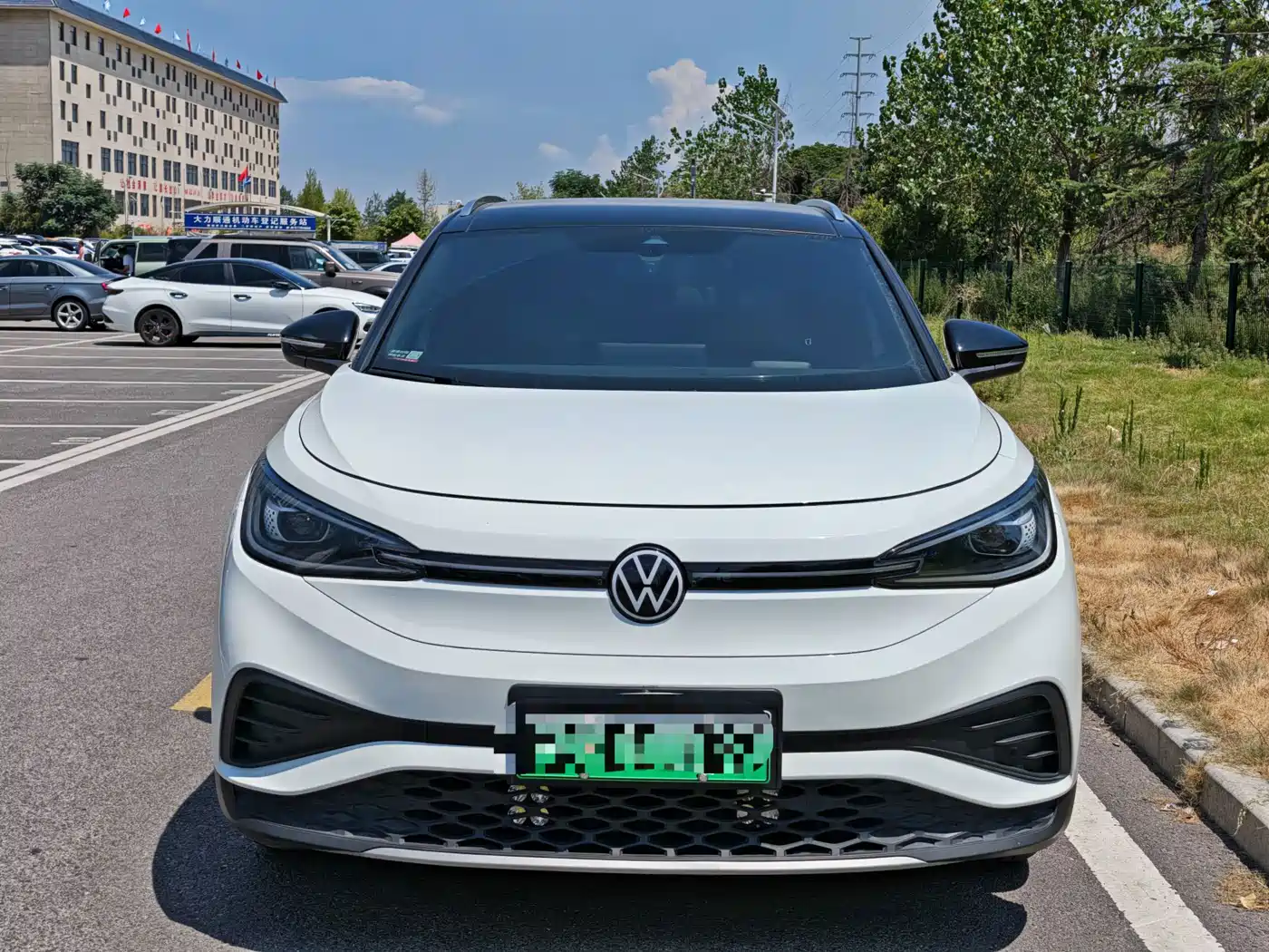 Photo 2 - Volkswagen ID.4 X