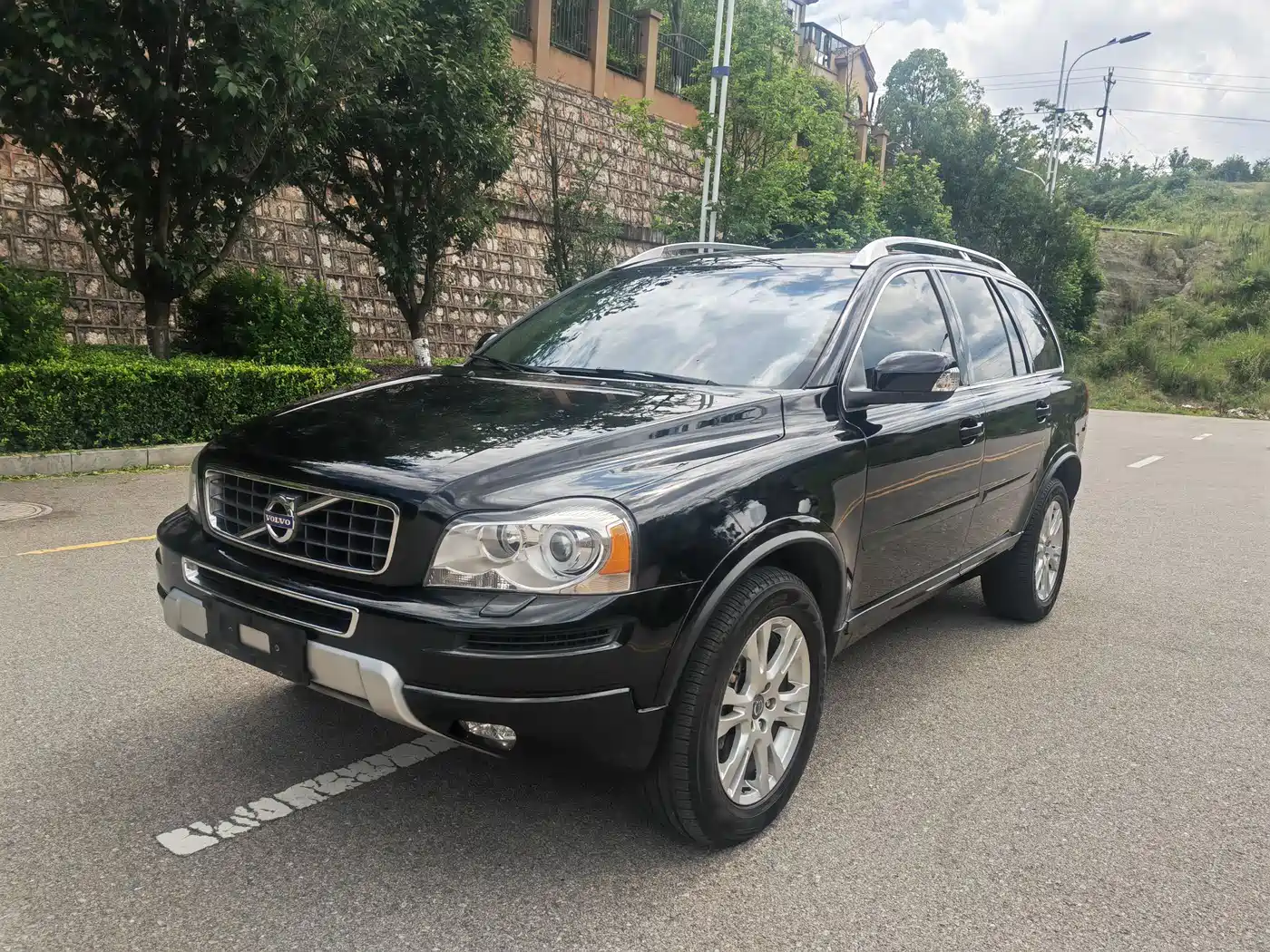 Фото 1 - Volvo XC90