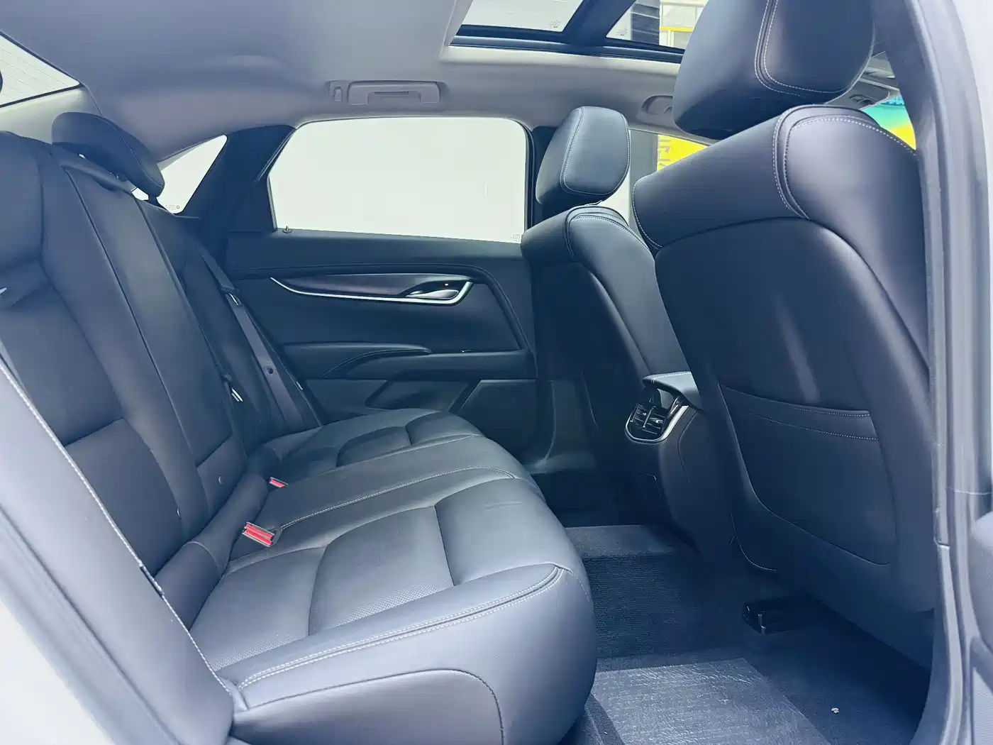 Cadillac XTS 2018 28T Elite фото 12