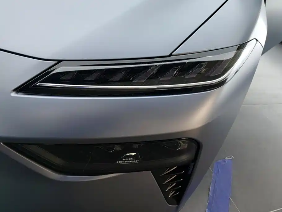 Dongfeng Yipai eπ007 2024 2024 Pure Electric 540 AWD Max Edition