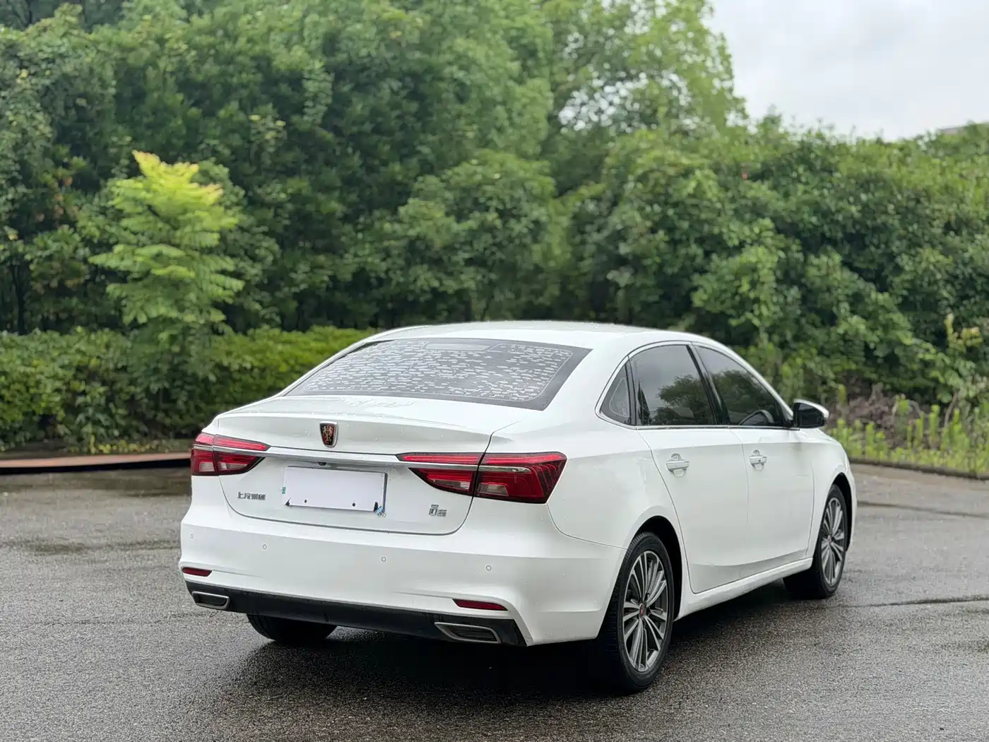 Roewe i6 2019 2019 PLUS 1.6L CVT 4G Connected Flagship Great Edition