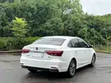 Фото 4 - Roewe i6