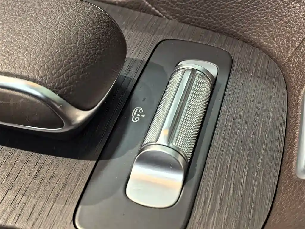 Mercedes-Benz GLE 2021 GLE 450 4MATIC Luxury фото 3