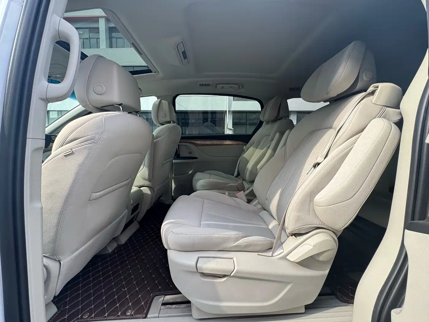 Buick GL8 2017 ES 28T Comfort Type China V фото 9