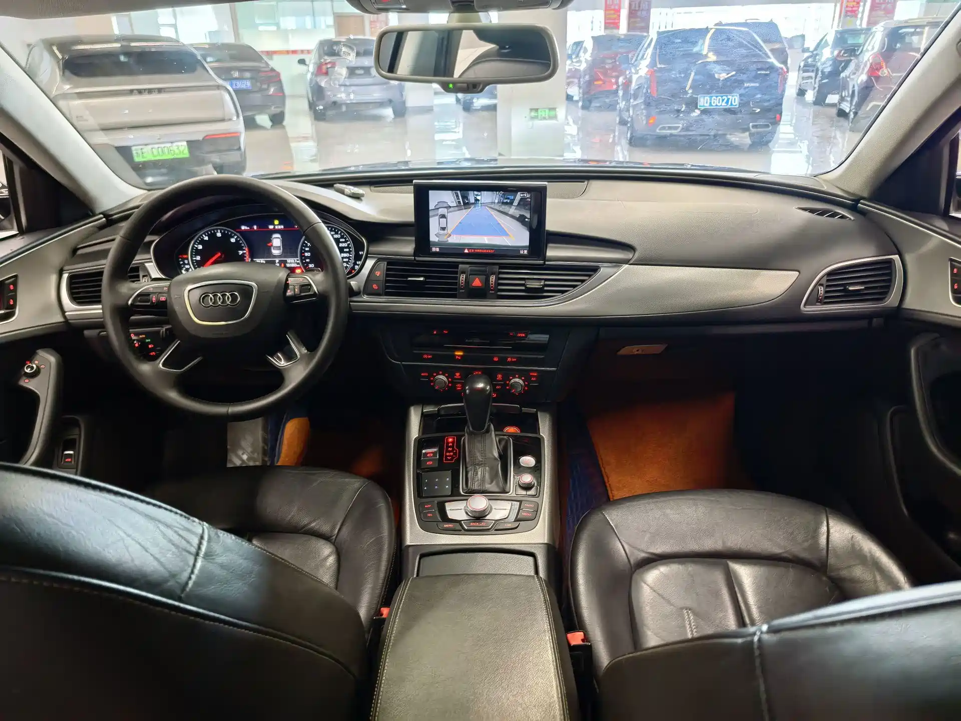 Фото 9 - Audi A6L