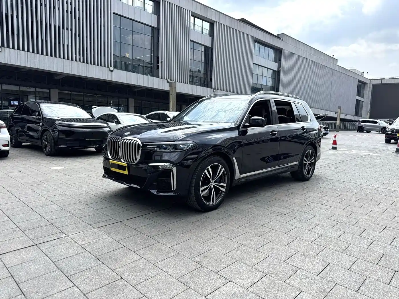 BMW X7 2019 xDrive40i Exclusive M Sport Package
