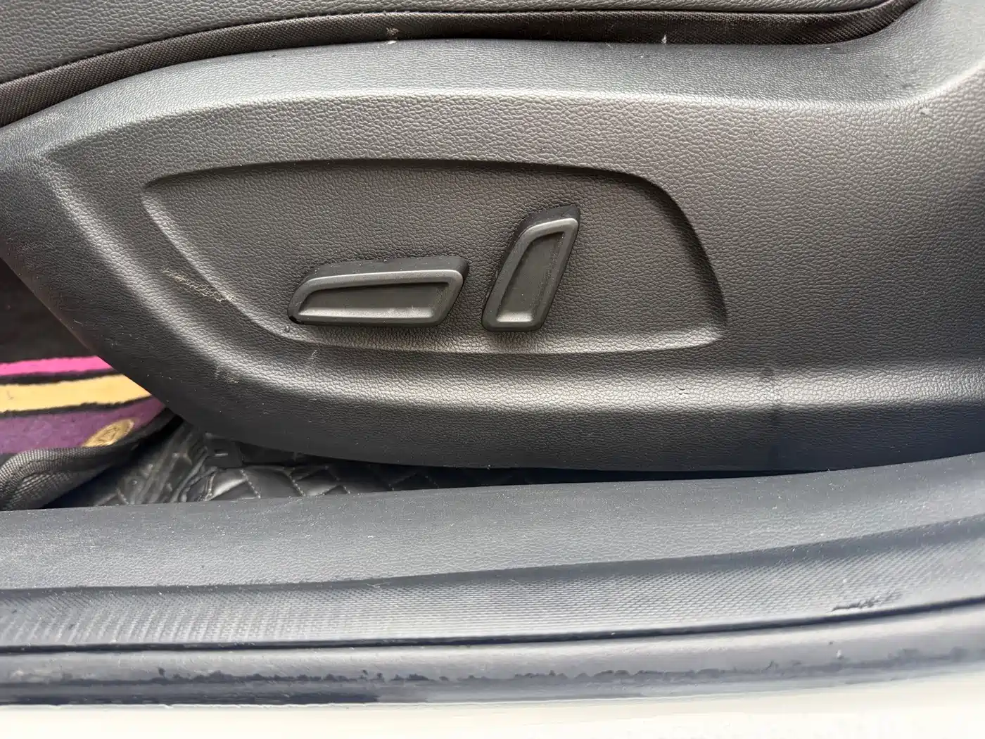 Roewe i6 2019 2019 PLUS 1.6L CVT 4G Connected Flagship Great Edition