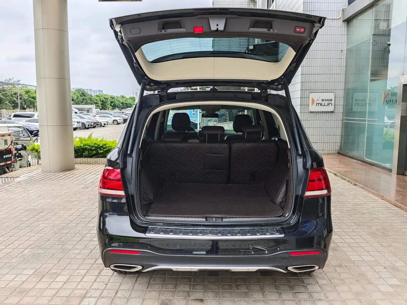 Mercedes-Benz GLE 2018 GLE 320 4MATIC Dynamic Ultimate Edition фото 13