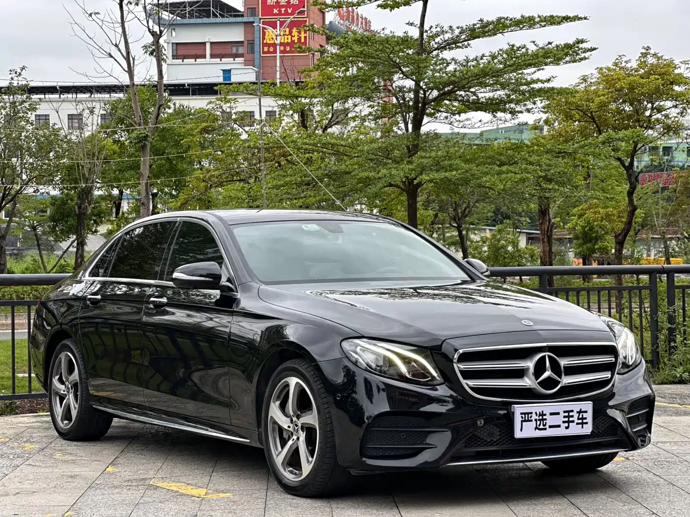 Mercedes-Benz E-Class 2019 Facelift E 300 L Sport Fashion фото 3
