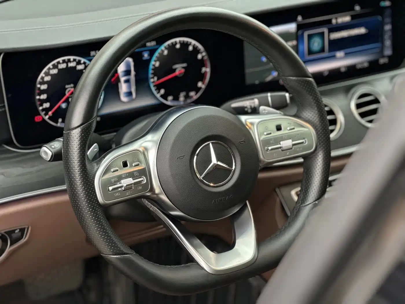 Mercedes-Benz E-Class 2019 Facelift E 300 L Sport Fashion фото 11