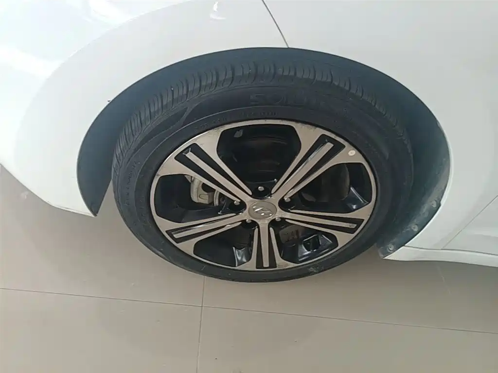 Hyundai Elantra 2018 1.4T DCT Dynamic·Vitality Model фото 23