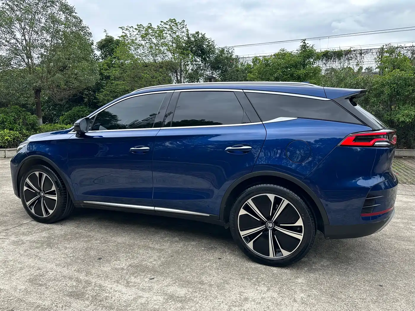BYD Tang New Energy 2022 DM-p 215KM AWD Flagship фото 16