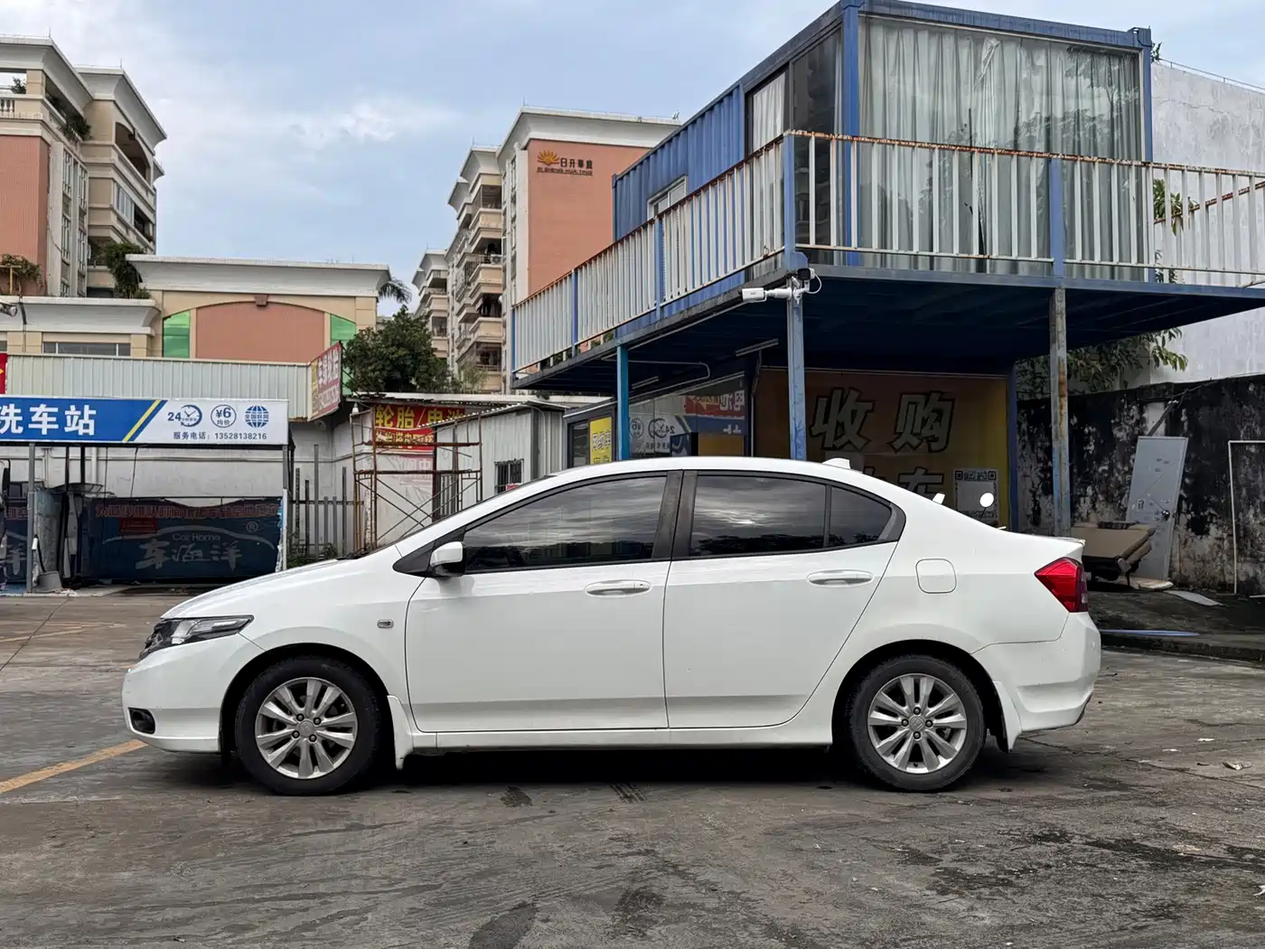 Honda City Classic 2014 2014 Trend 1.5L Automatic Elite Edition