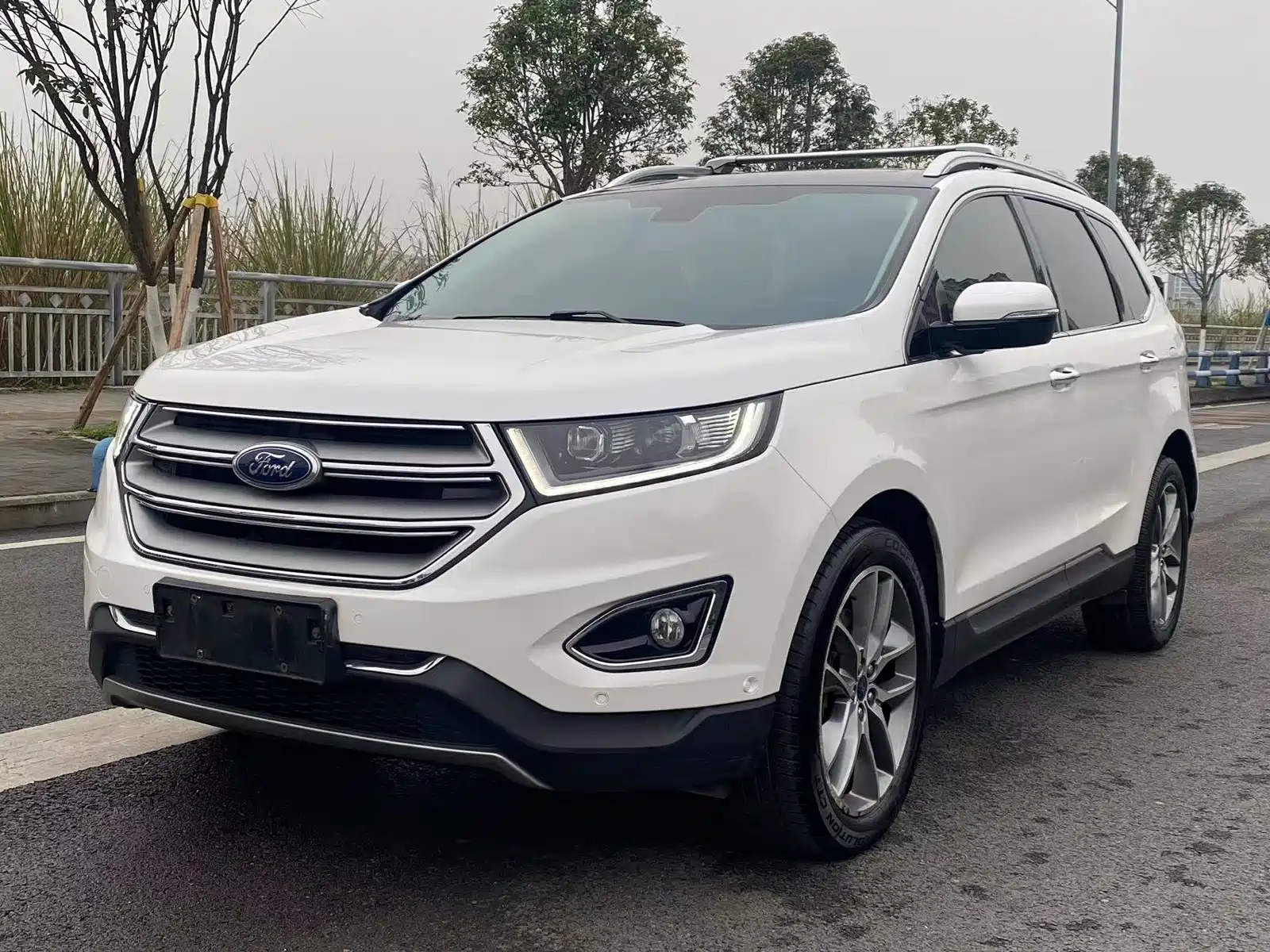 Фото 1 - Ford Edge