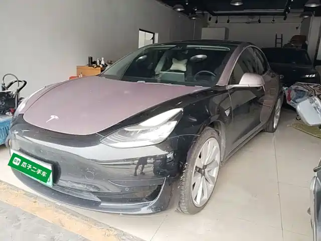 Tesla Model 3 2020