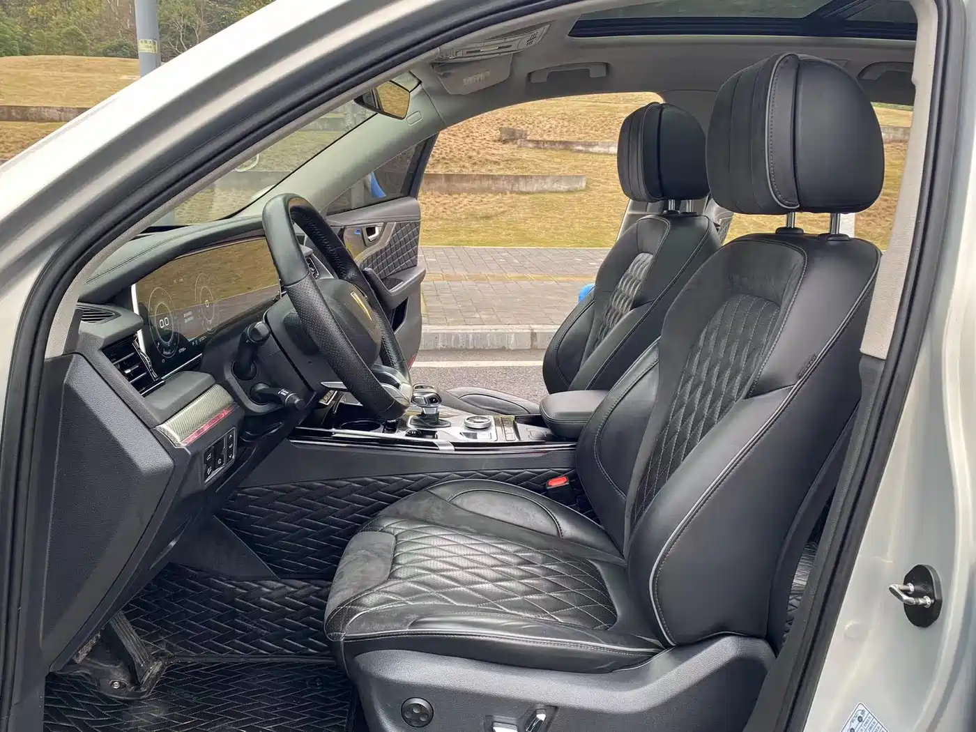 Volkswagen Tayron 2020 330TSI 2WD Luxury Smart Edition фото 9