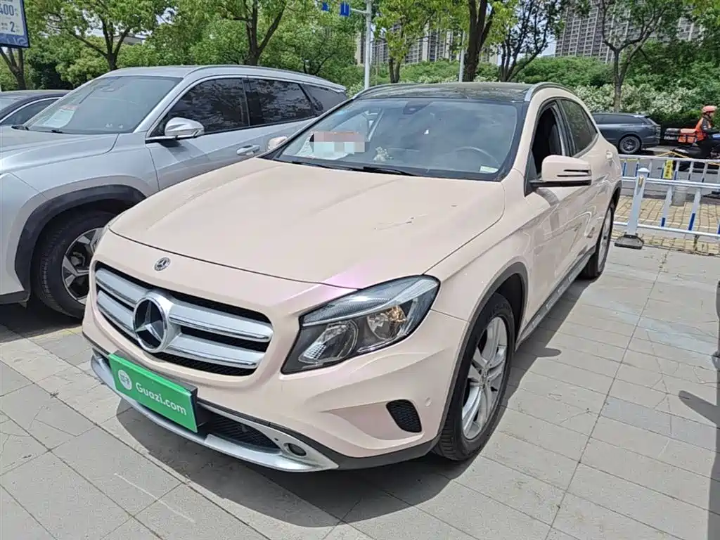 Mercedes-Benz GLA 2016 GLA 200 Fashion фото 2