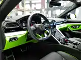 Фото 10 - Lamborghini Urus