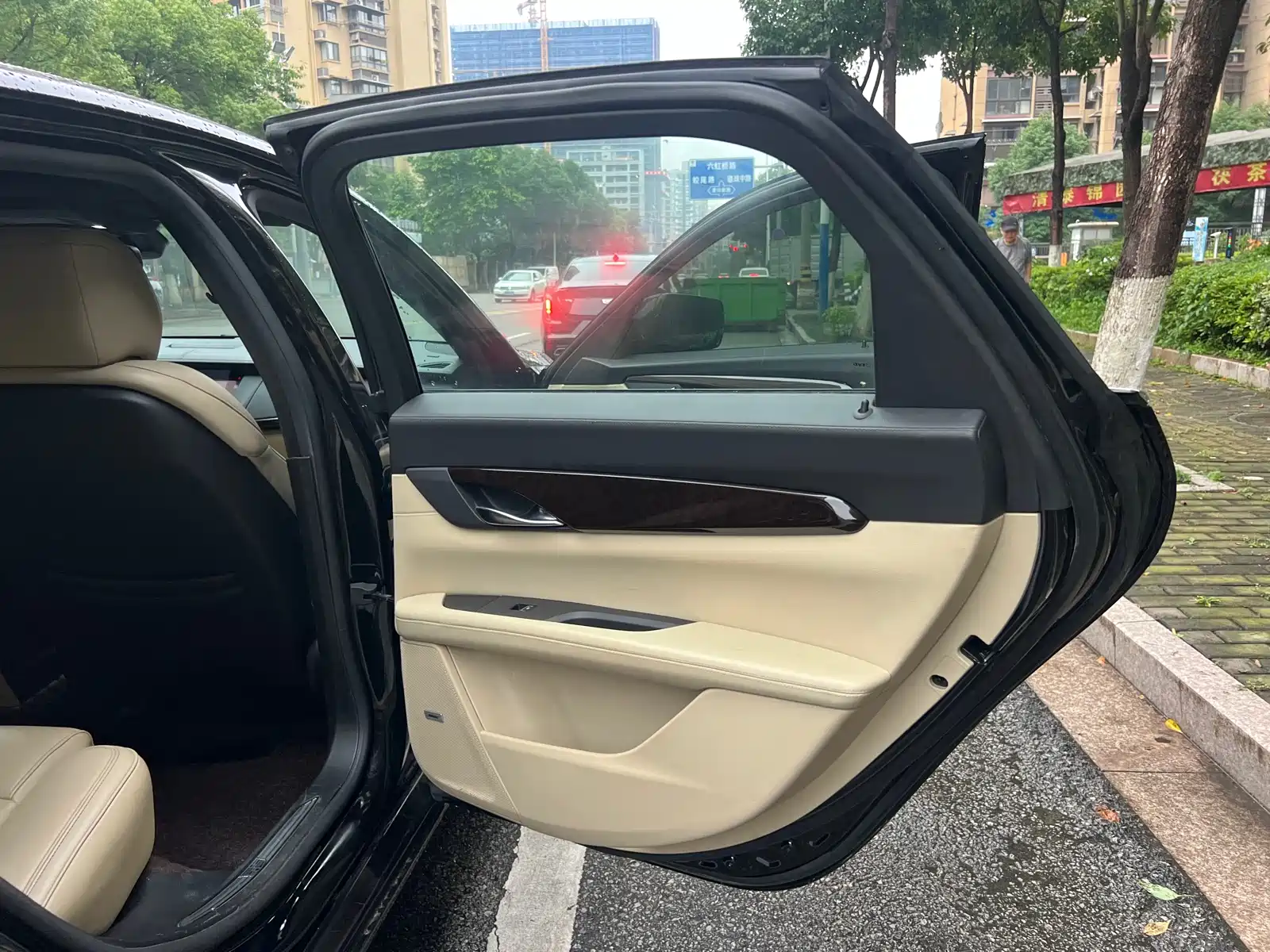 Фото 24 - Cadillac CT6