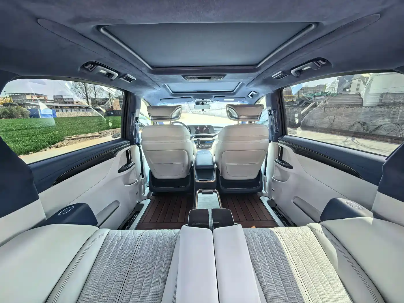 Buick GL8 2020 Avenir Four-Seat Prestige Edition фото 4